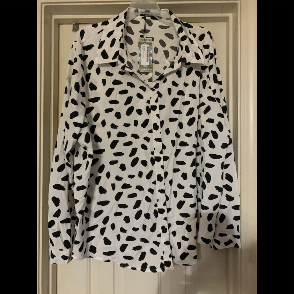 Oversized Dalmatian shirt